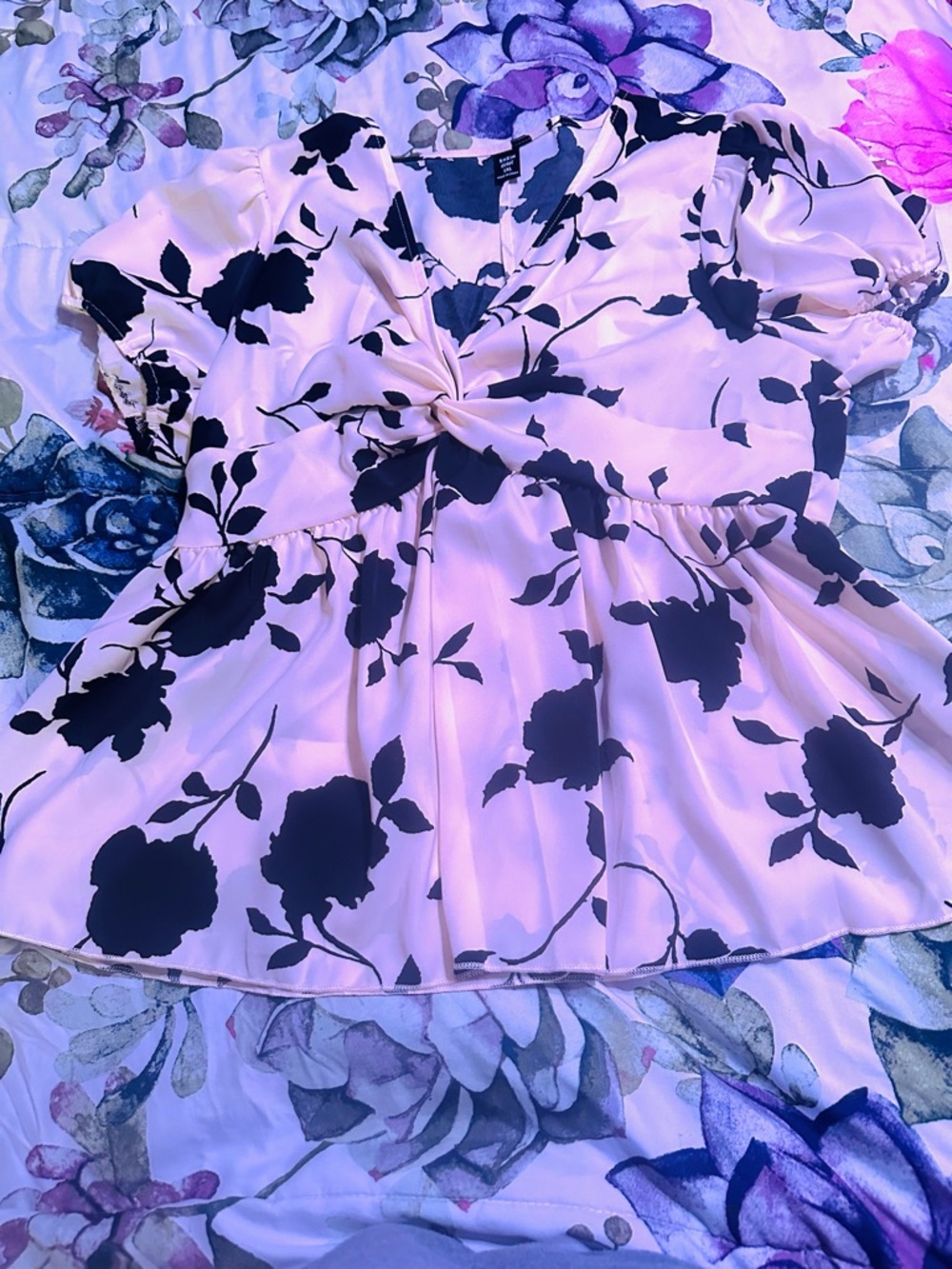 Floral Twist-Front Blouse in White and Black